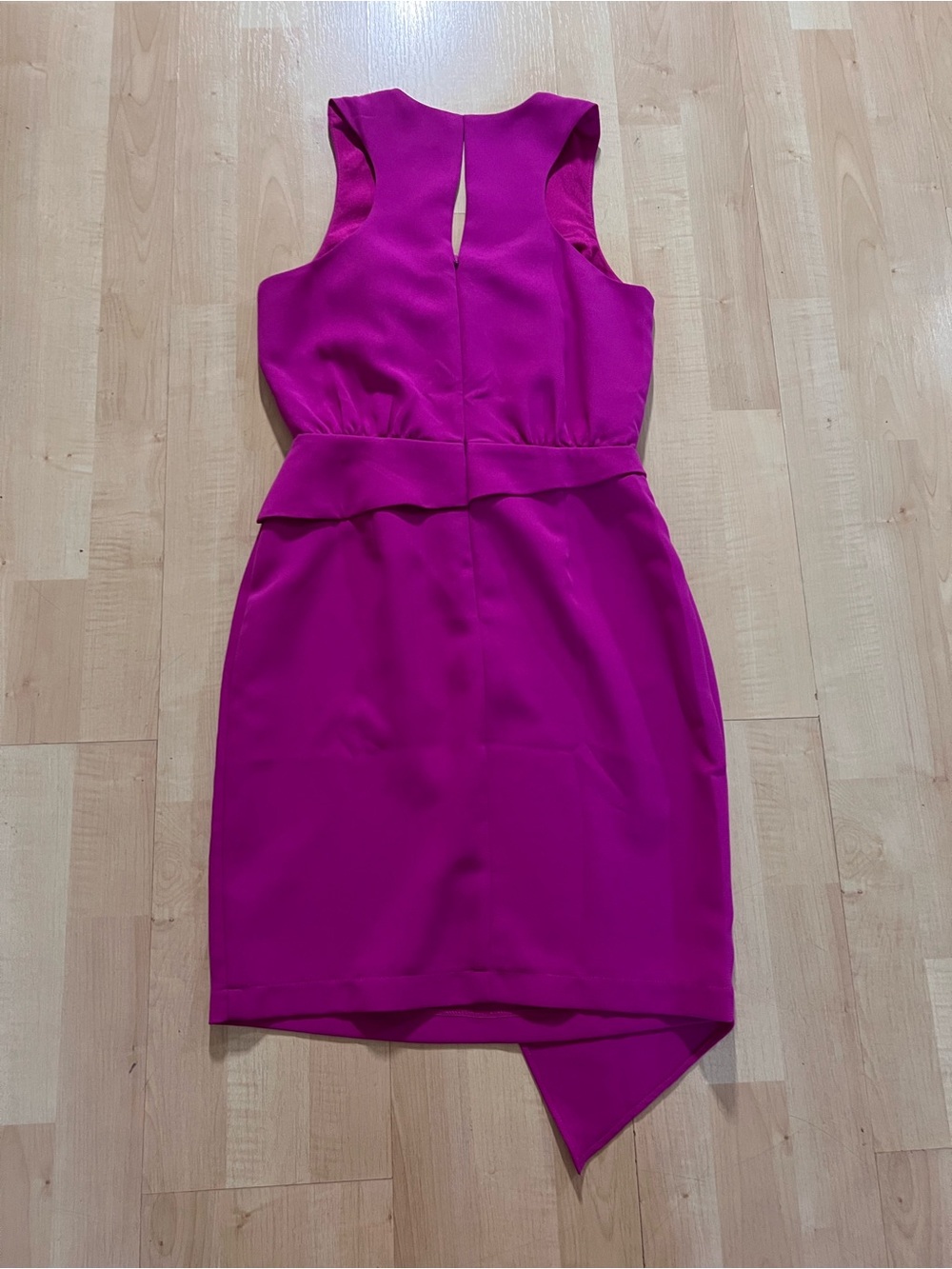 Adelyn Rae Fuchsia Pink Wrap Mini Dress Sleeveless Asymmetrical Hem Size XS Chic - Picture 7 of 7